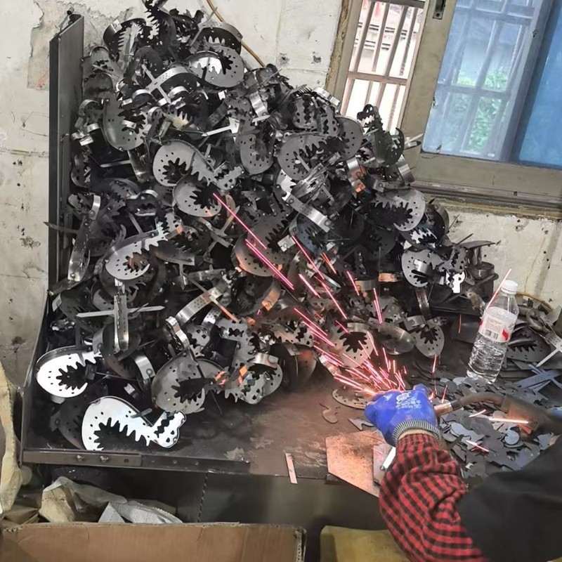 ヨーロッパとアメリカのクリエイティブな面白いモンスターグリルパーソナライズされた屋外バーベキューグリルモンスター恐竜バーベキュースタンド|undefined