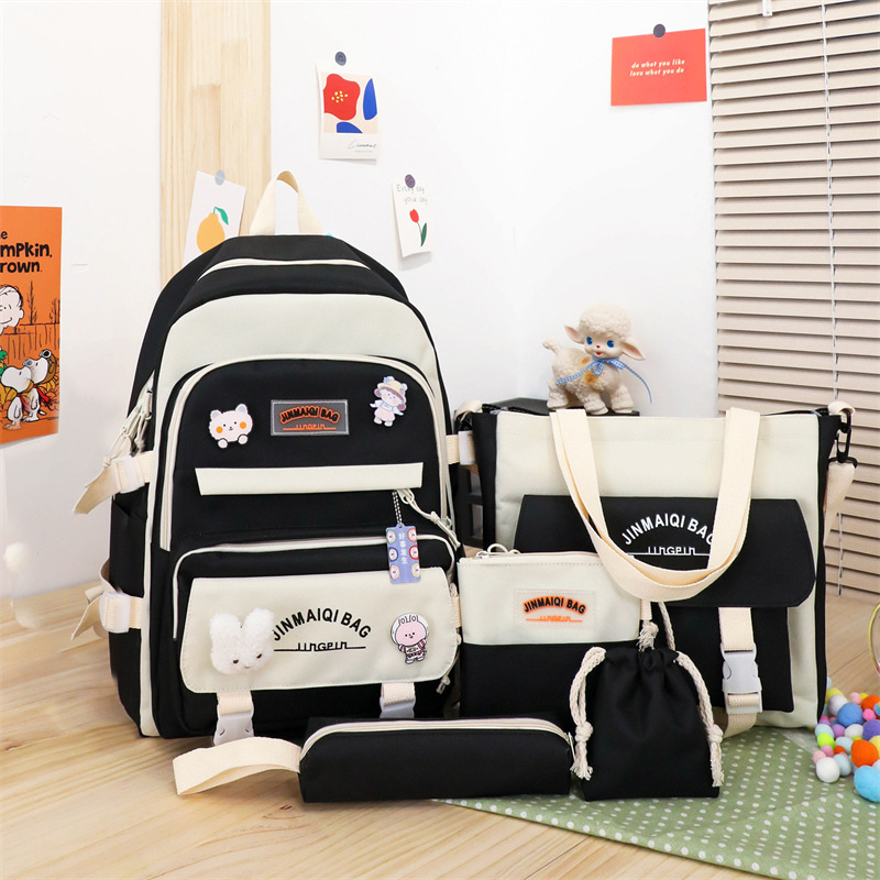 가방 블랙 {펜던트 없음}