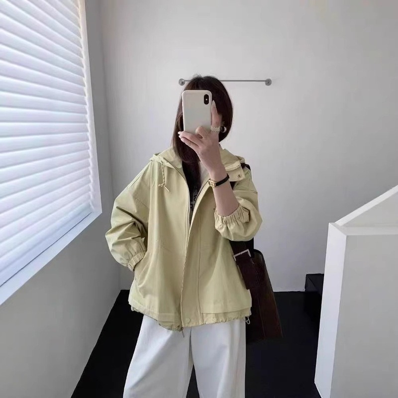 Casual Hooded Short Jacket for Women, Spring 2026 New Style, Loose Fit, Versatile, Petite, Stylish, Age-Reducing Windbreaker Jacket