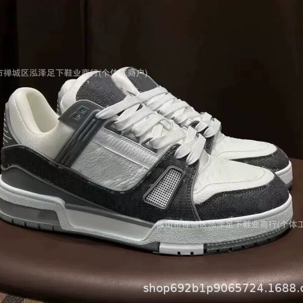 Leather two-tone retro casual footwear for leisure