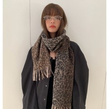 设计款~100%纯羊毛大牌级~复古豹纹围巾女冬季流苏加厚保暖披肩