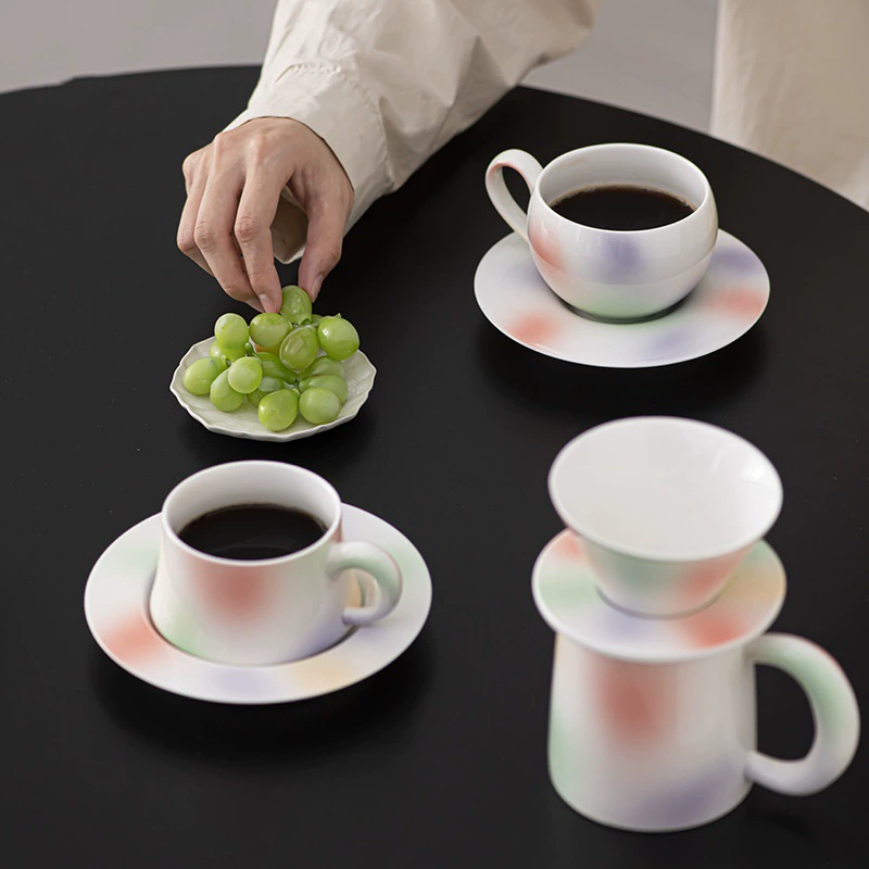 Ceramic concentrated creative sophisticated wineglass, simple and elegant design