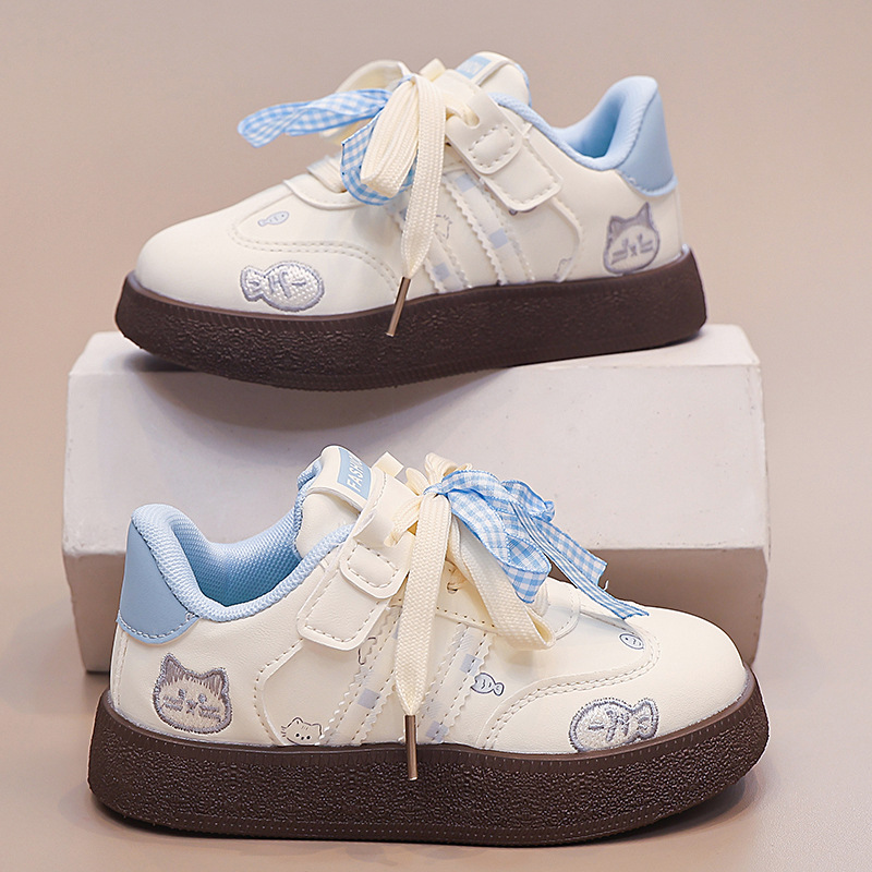 Girls' soft-soled sneakers, children's German training shoes, spring/autumn 2026 new casual shoes, lightweight and non-slip, girls' sports shoes
