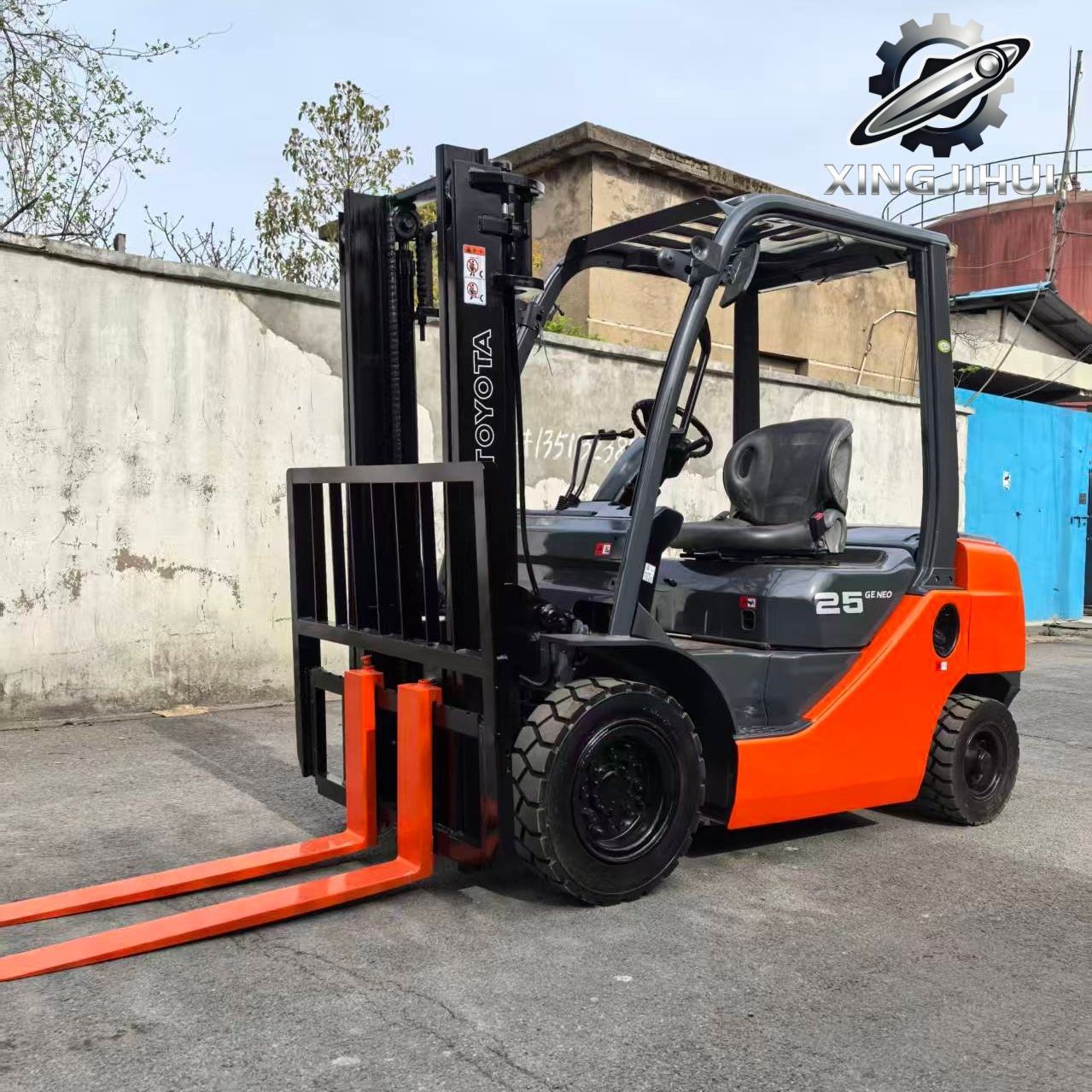 TOYOTA 8FD25 carretillas elevadoras de segunda mano suministro de fábrica de venta directa más de 800 unidades de inventario