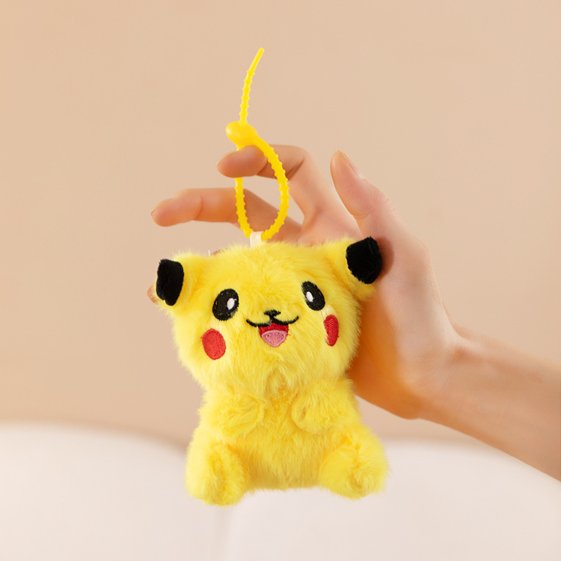 Nuevos juguetes de peluche colgantes muñeca máquina muñeca bolsos lindos colgantes bolsos colgantes llaveros al por mayor