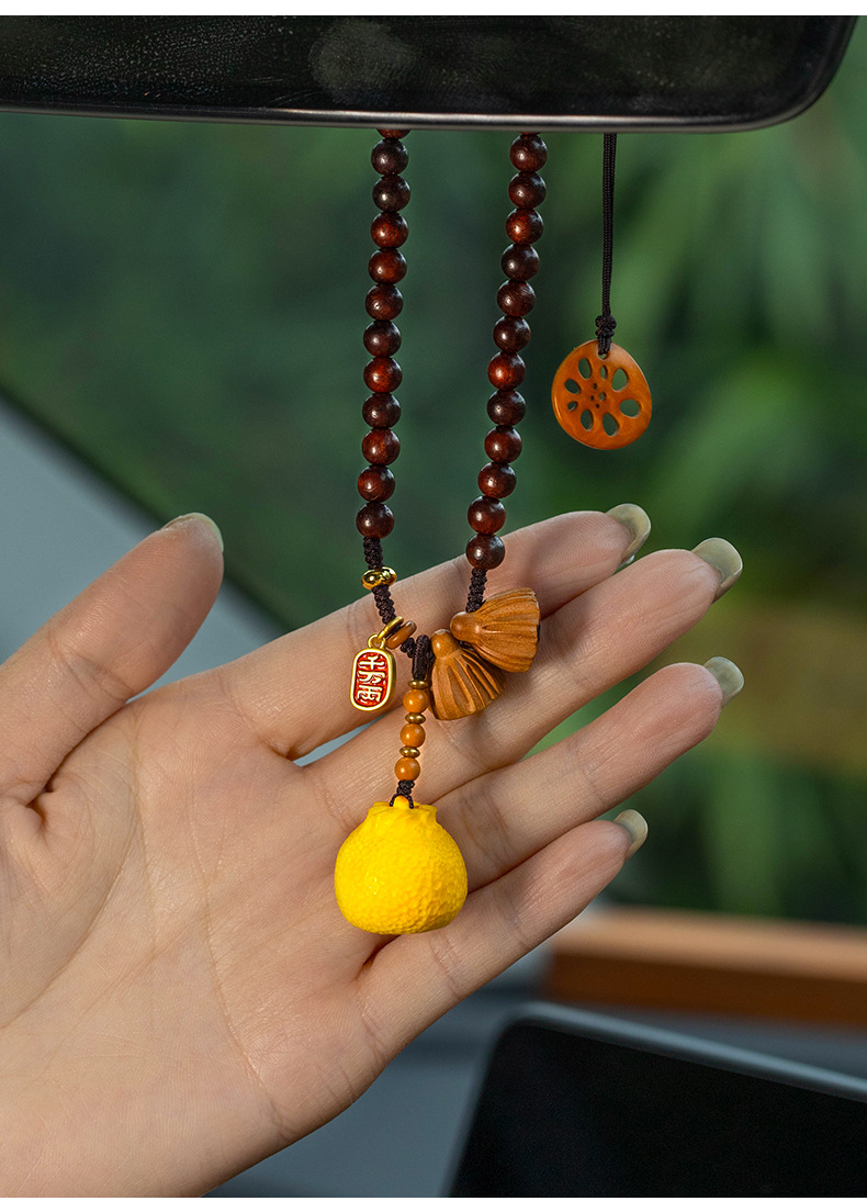 Natural Deer Antler Orange Car Pendant Natural Sandalwood Car Interior Hanging Ornament Exquisite Cute Rearview Mirror Pendant Gift