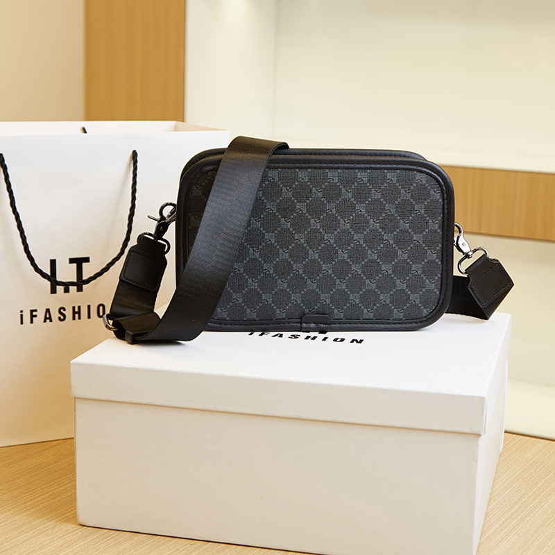 High quality camera women's 2024 new fashionable versatile crossbody diamond grid minimalist box single shoulder small_voghion.com