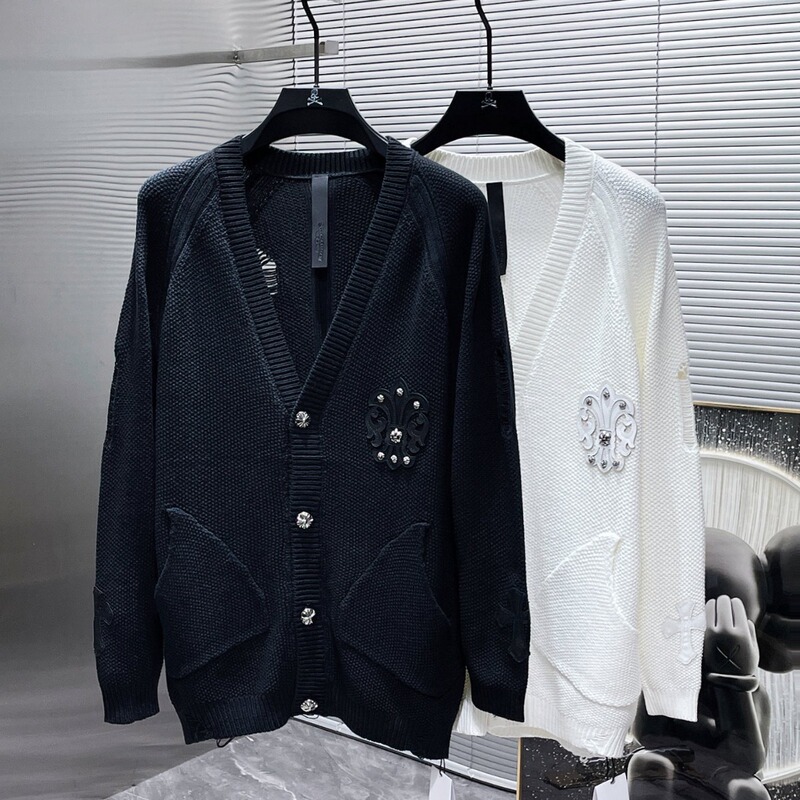 European and American Trendy Brand High-End Design, Heavyweight Material, Unisex High-Quality Leather Patch Cross V-Neck Cardigan Sweater European and American Trendy Brand High-End Design, Heavyweight Material, Unisex High-Quality Leather Patch Cross V-Neck Cardigan Sweater