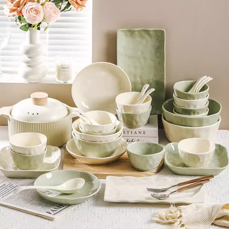 Jingdezhen Ceramic Tableware 2026 New Model High-Value Housewarming Wedding Gift Bowl and Plate Set for Home Use