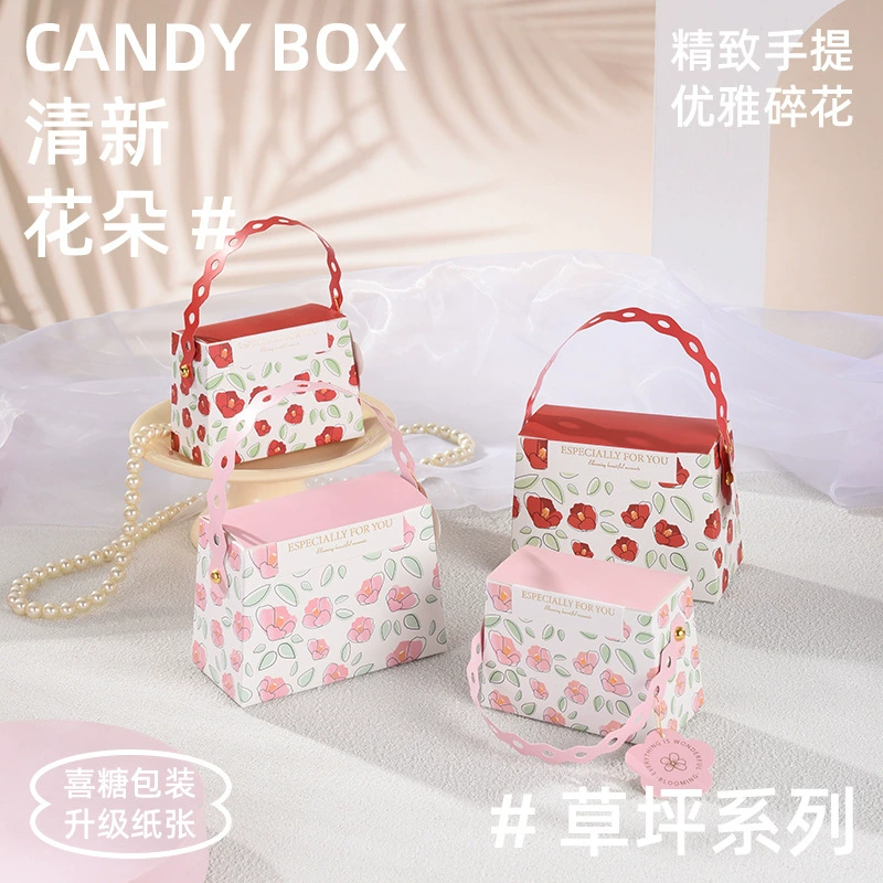 Gift Box Floral Handheld, Small & Large with Hanging Card, Red/Pink Flowers, Compact Sizes