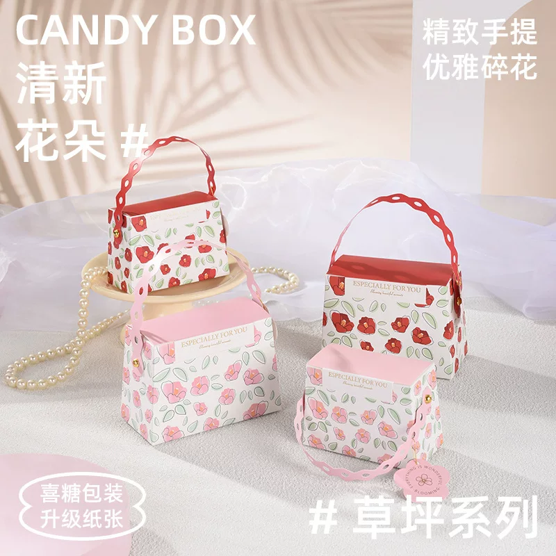 Gift Box Floral Handheld, Small & Large with Hanging Card, Red/Pink Flowers, Compact Sizes