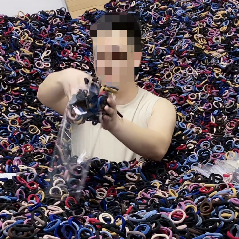 3B6CBCFB91D748EE207F35F588CA95