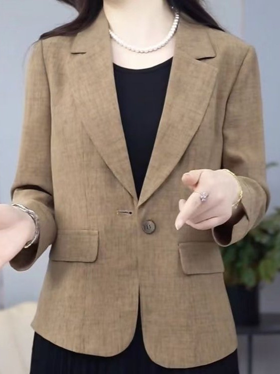 代件2025春夏の新型ファッションスーツのコートは、やせた母親服の上着が見える|undefined