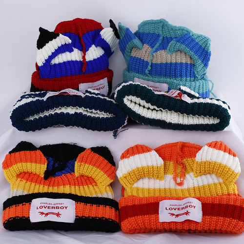 Yáng Chāoyuè's Couple Knit Hat, Pig Hat with Cat Ears, Warm Knitted Cold Hat, Korean Hat