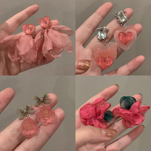 Sweet pink heart-shaped chiffon petal earrings suitable for round faces, slimming and unique design, high-end earring