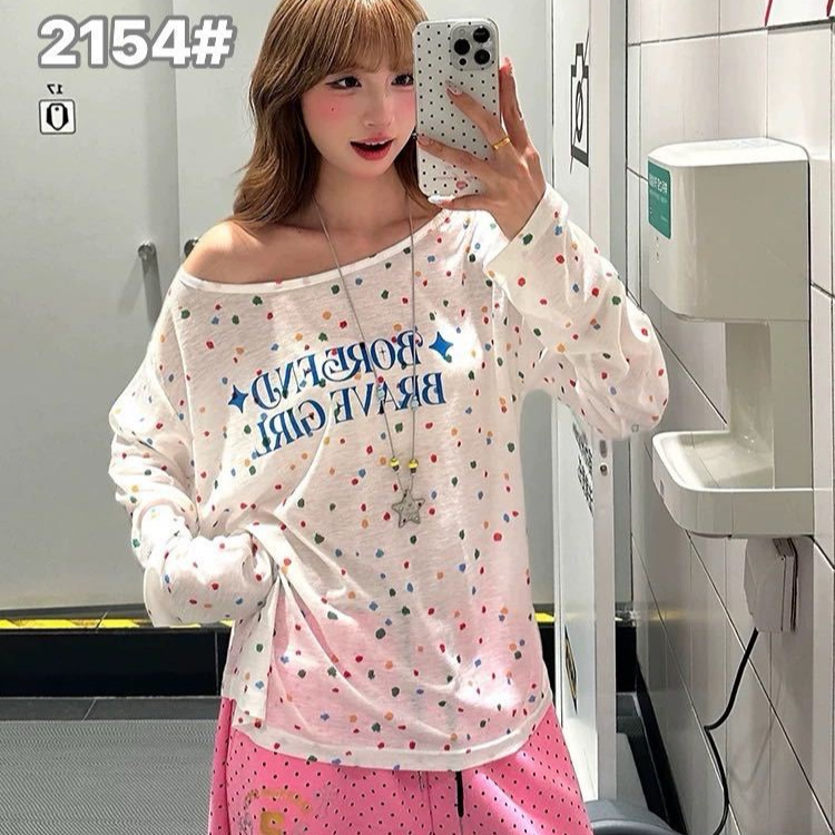 2154 # American-style colorful polka dot off-shoulder long-sleeve T-shirt, new summer loose-fitting sun-protective top, off-shoulder thin top 2154 # American-style colorful polka dot off-shoulder long-sleeve T-shirt, new summer loose-fitting sun-protective top, off-shoulder thin top
