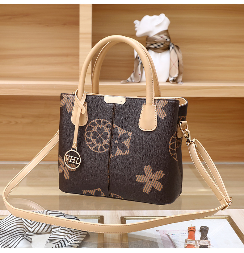 2023 New Hot Selling Love Sunday Women's Bag Versatile Printed Temperament Handbag Large Capacity Shoulder Bag_voghion.com