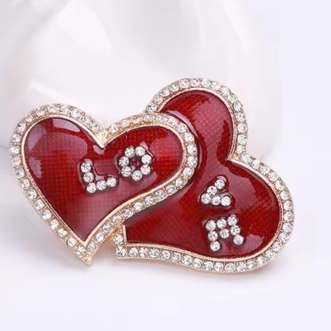 Elegante broche de corazón con diamantes para mujer y suéter_voghion.com