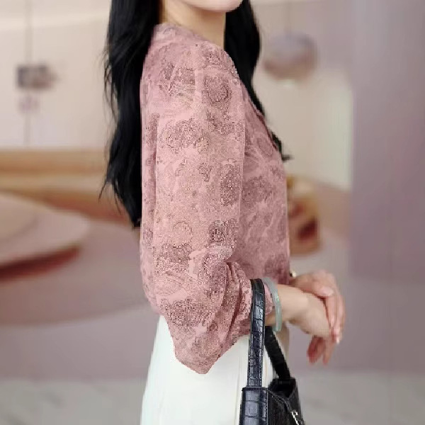 高級長袖杭州ライトフェザーシルクシャツ夏の新しいプリントシャツ、女性用のスタイリッシュでファッショナブルな年齢を減らすトップス|undefined