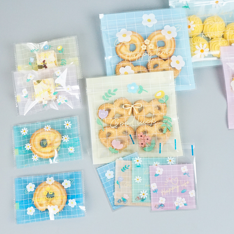 卡通英文花朵雪花酥自粘袋曲奇饼干机封袋零食点心包装糖果拉链袋