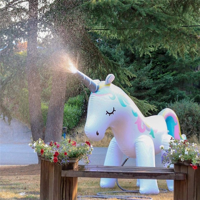 Fábrica de suministro de inflables para niños juguetes de césped arco de agua al aire libre patio de agua juega cojín de rociador