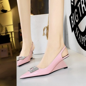 1097-K60 European and American women's shoes with sloping heels, high heels, patent leather, shallow mouth, pointed