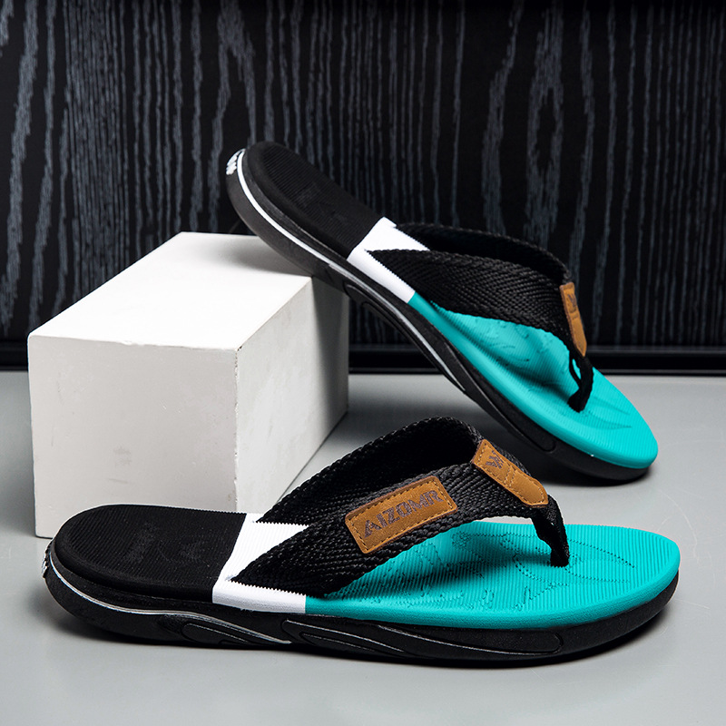 Zapatillas de flip flop para hombres de verano resbaladantes respirables de alta calidad zapatillas resistentes al desgaste EVA para usar en la playa no olor zapatillas frías