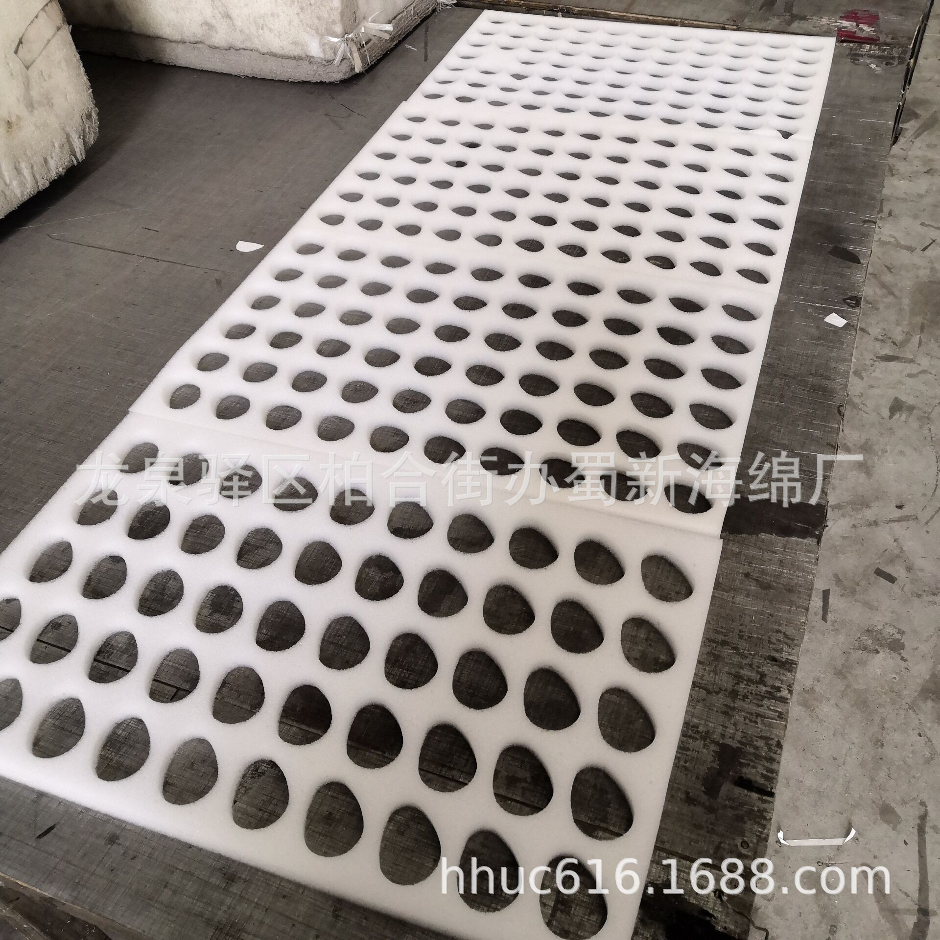 供应草莓内卡定位包装海绵/多孔草莓形状内托海绵/泡沫筐防撞海绵