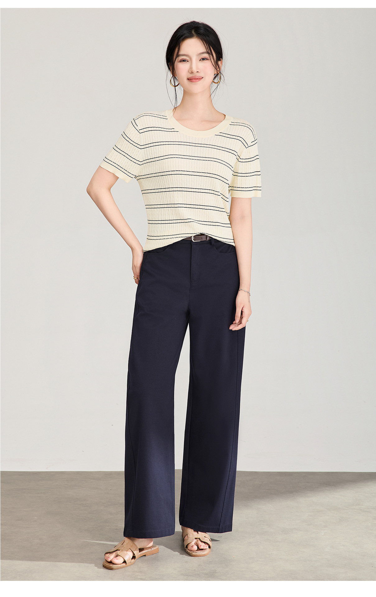 Áo thun dệt kim tay ngắn cổ tròn họa tiết sọc vintage nữ — màu xanh navy chi tiết 22