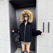 KANYE٩��ͬ����ɽ��ɲ�жë�I�Ӻ��Bñ����l�A��������Ůins