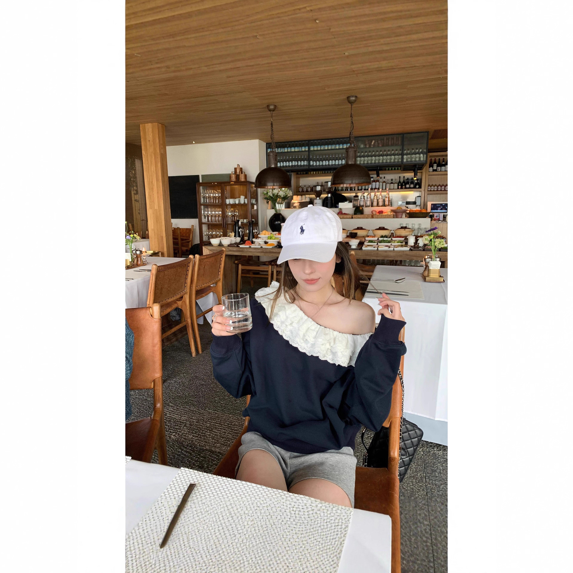 Korean Women's Rules Navy Blue Slanted Shoulder Sweatshirt Women's 2025 New Lace Niche Long-Sleeved Top