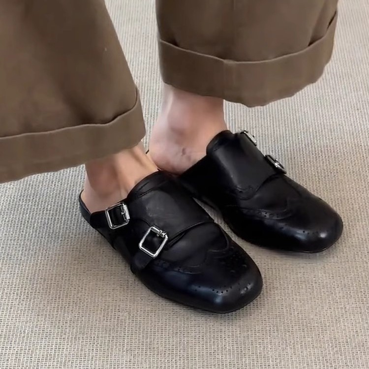 La marea no es sur ~ Zapatos con cabeza de bolso negro de cuero cruzado de un pie para mujer retro todo fósforo cabeza cuadrada media pantufla Brock