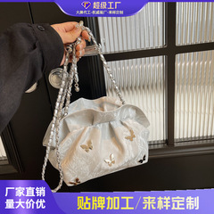 バッグ韓系高級感百合バケツバッグ夏2024新型大衆デザインチェーン斜め掛けしわバッグ女