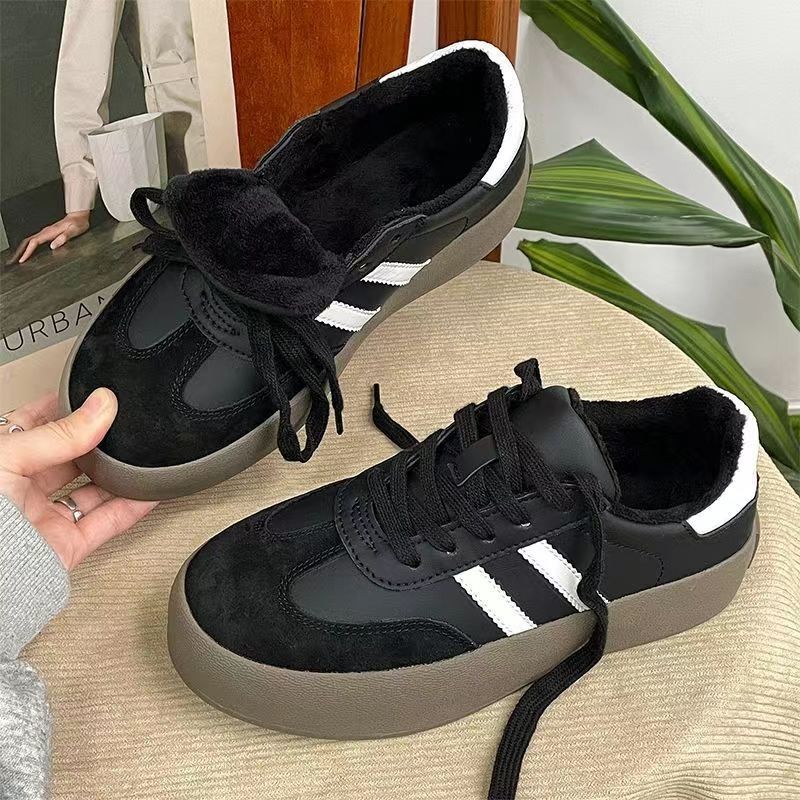 Zapatos de entrenamiento de invierno 2025 nuevos zapatos de mujer cómodos, zapatos casuales de skate retro de altura gruesa zapatos blancos pequeños