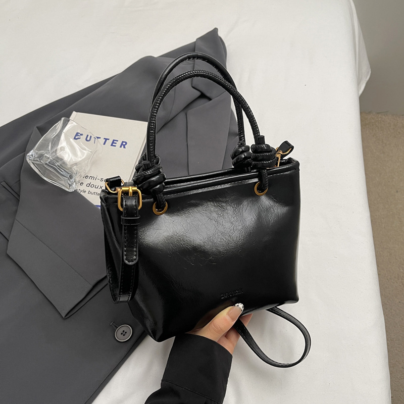 Alta sensación retro bolso para mujeres 2024 nuevo estilo versátil tendencia bolso de hombro bolso explosivo bolso de cubo portátil