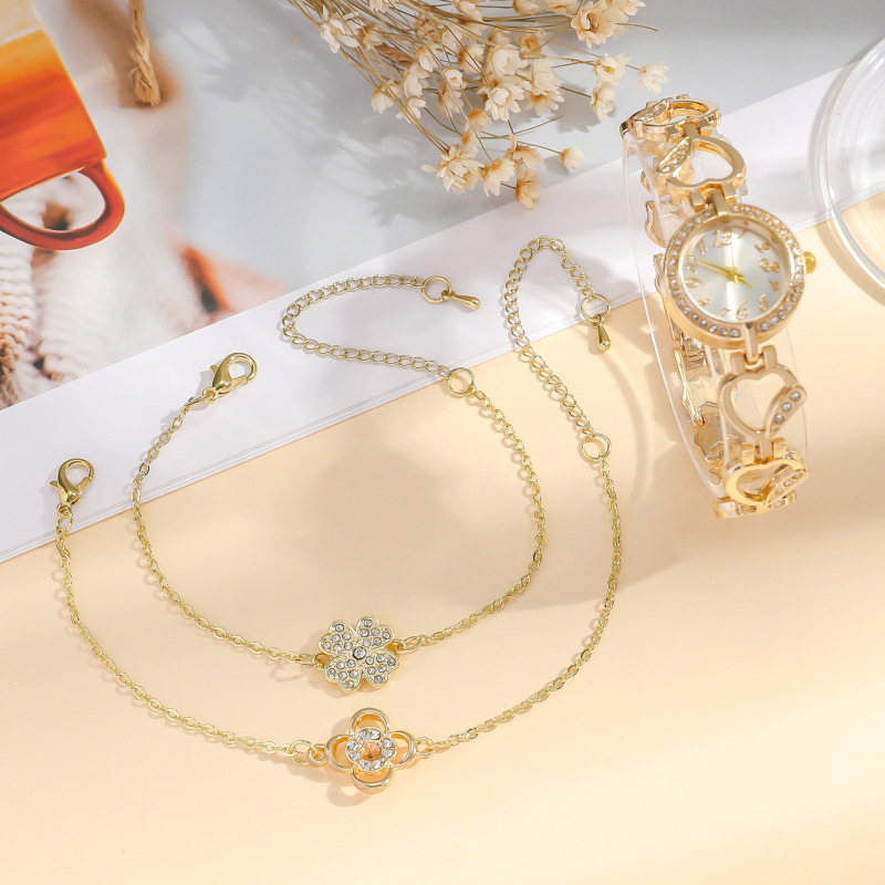 Source Factory Fashion Heart-Shaped Diamond-Encrusted Hollow Bracelet Watch Four-Leaf Clover Flower Diamond Bracelet Set in Stock Source Factory Fashion Heart-Shaped Diamond-Encrusted Hollow Bracelet Watch Four-Leaf Clover Flower Diamond Bracelet Set in Stock