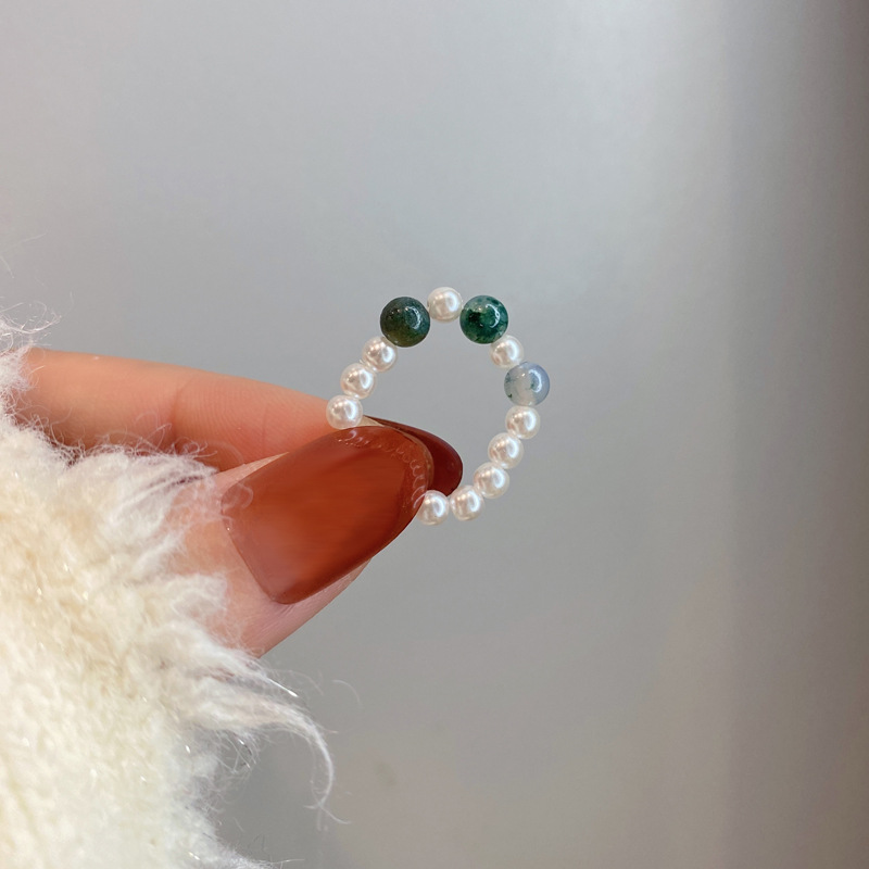 Fashion Sweet Pearl Beaded Ring Elastic Rope Ring display picture 1