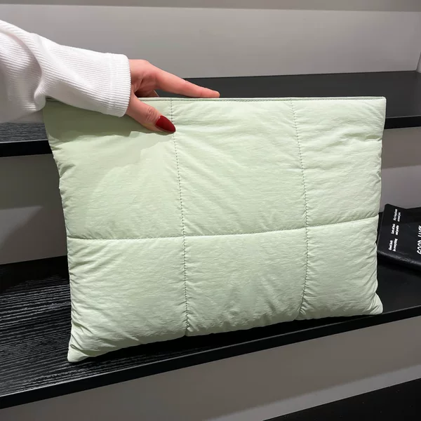 2026 New Cross-Border Wholesale Pleated Multifunctional Large-Capacity Cloud Bag, Pillow Bag, Computer Bag, Laptop Bag