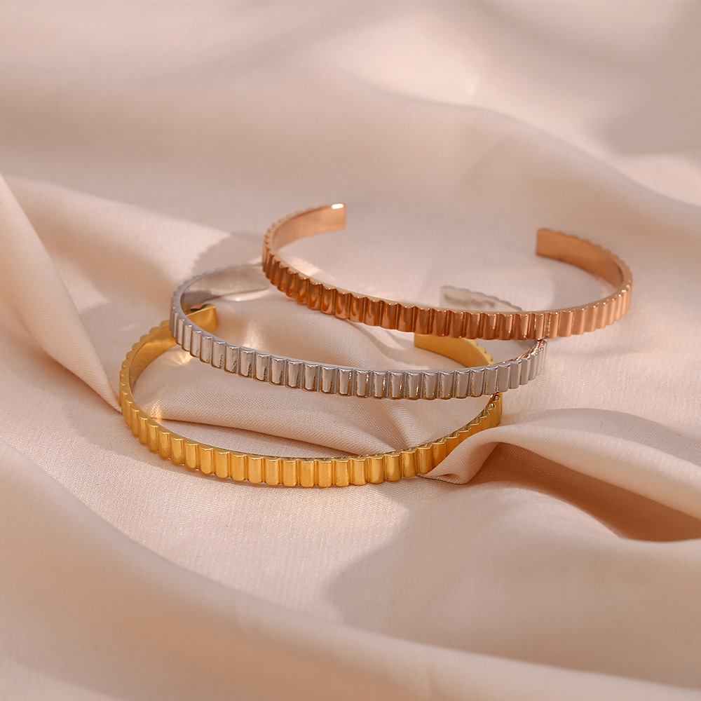 Fashion Solid Color Stainless Steel Bangle Stainless Steel Bracelets