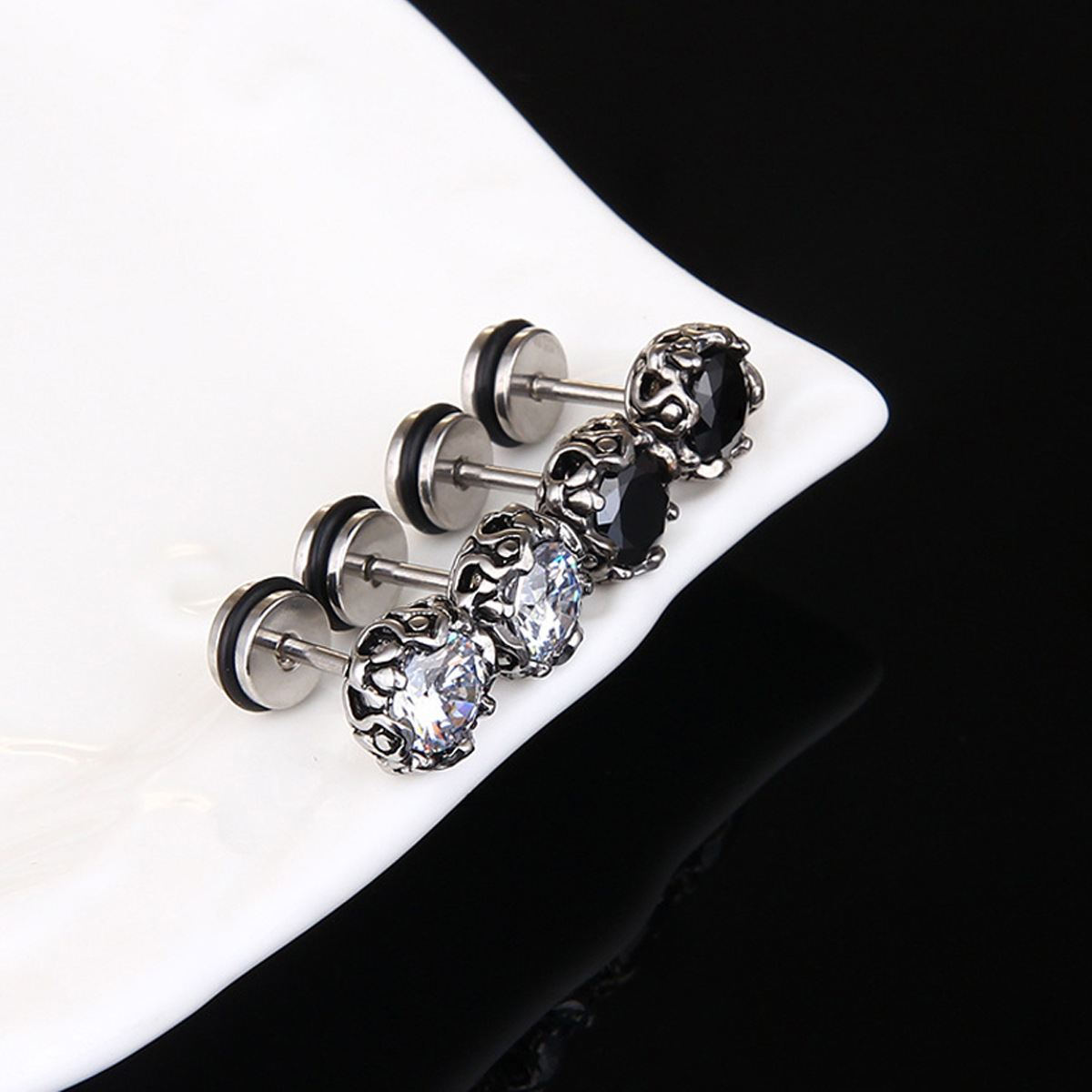 Boucles d'oreilles unisexes rétro tendance en zircon, style géométrique simple et élégant, bijoux en métal à la mode_voghion.com