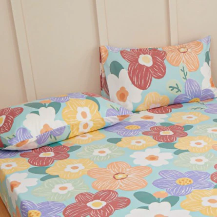 Hundreds of flowers blooming pillowcases