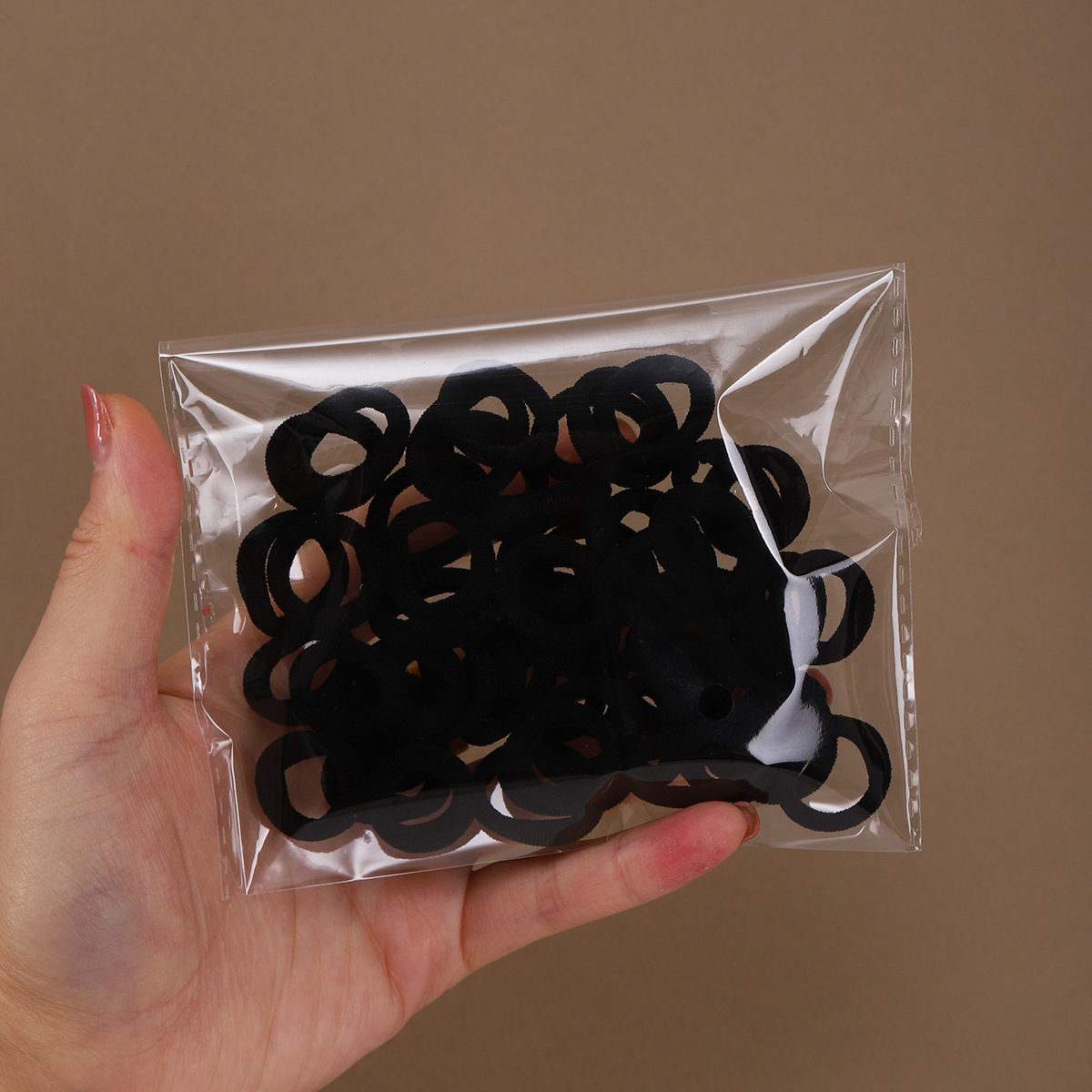 Black [50 pieces 2cmoppo bag]
