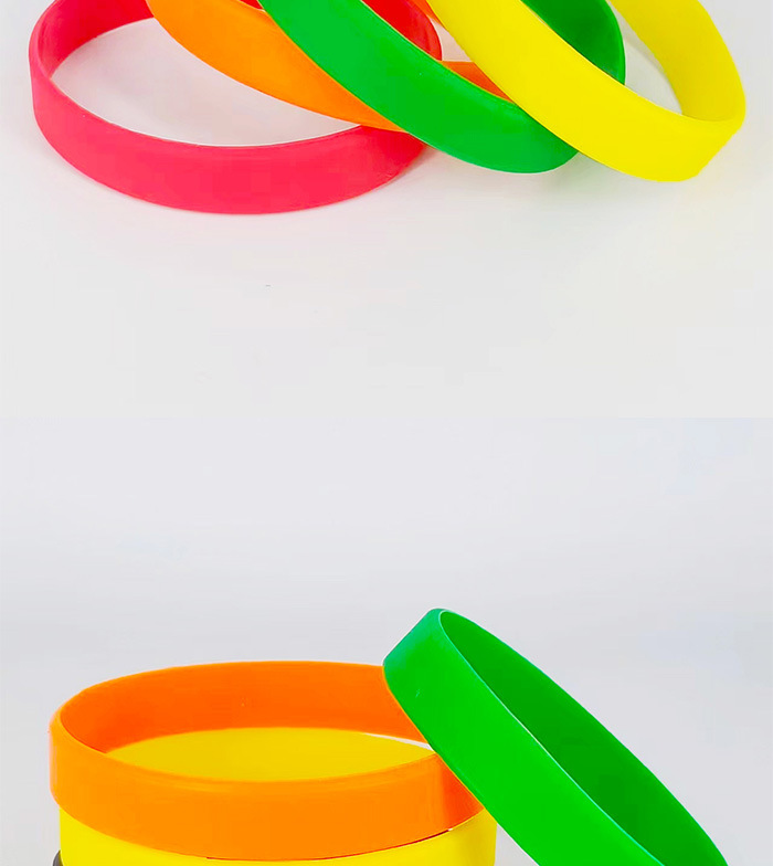 Wordless silicone bracelet