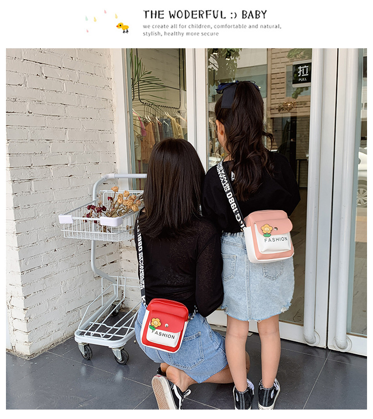 Wholesale of new Korean-style small square bags, cute single-shoulder bags for export, wide-shoulder crossbody bags, cosmetic bags, mobile phone bags and women's bags undefined
