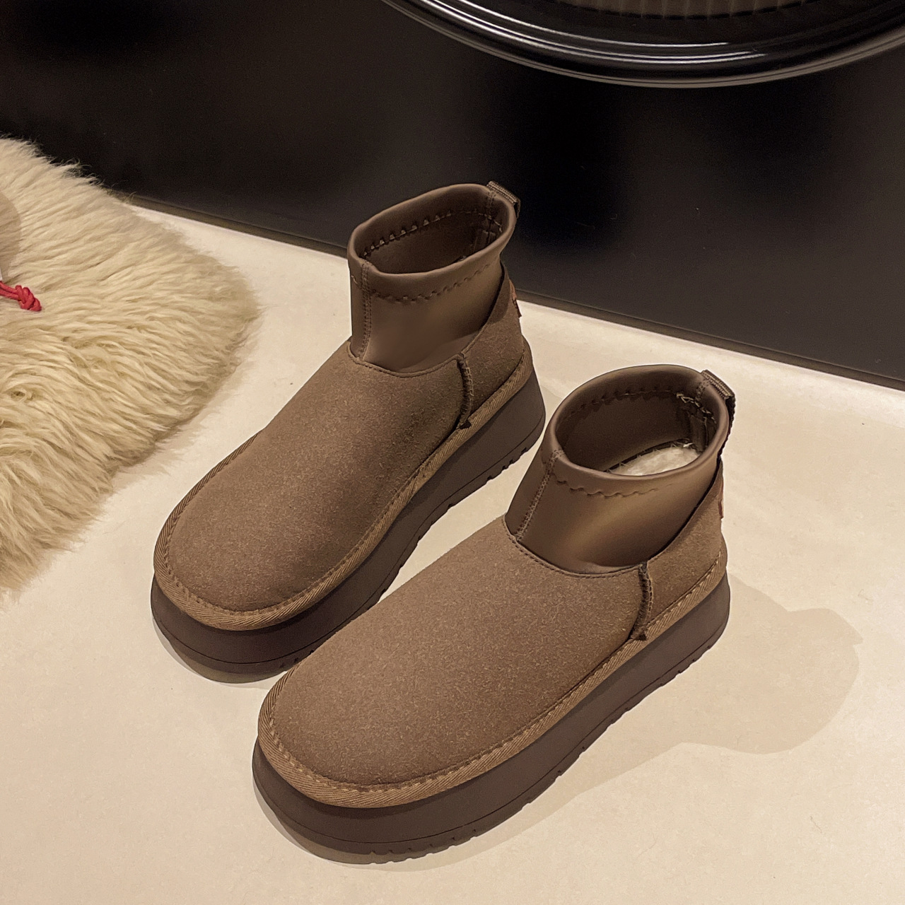 Scarpe da neve fredde del nord-est con suola spessa per le donne nell'inverno 2024, con pile aggiunto, impermeabili ispessite, antiscivolo e_voghion.com