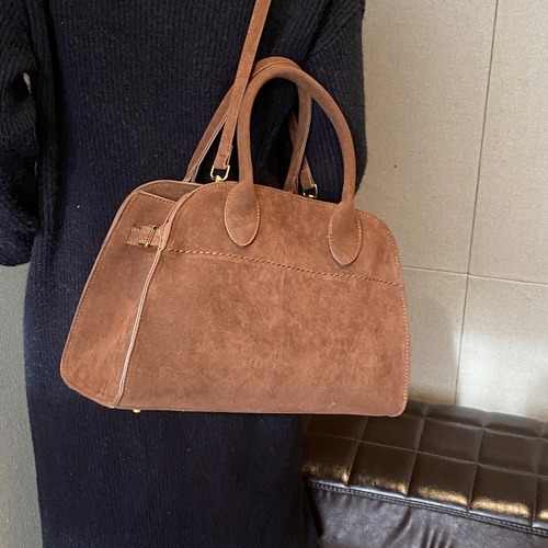 European and American Retro Style Large Capacity Tote Bag Women's 2024 Summer New Matte Commuting All-match Shoulder Handbag