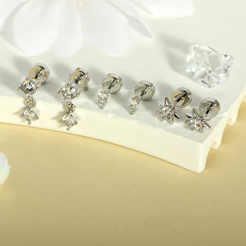 Pointed titanium steel lip stud product view
