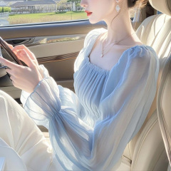 2025春の服の新型のきれいな小さいシャツのフランスの高級感の上着の超美しい気質の青い方襟のシフォンのシャツ