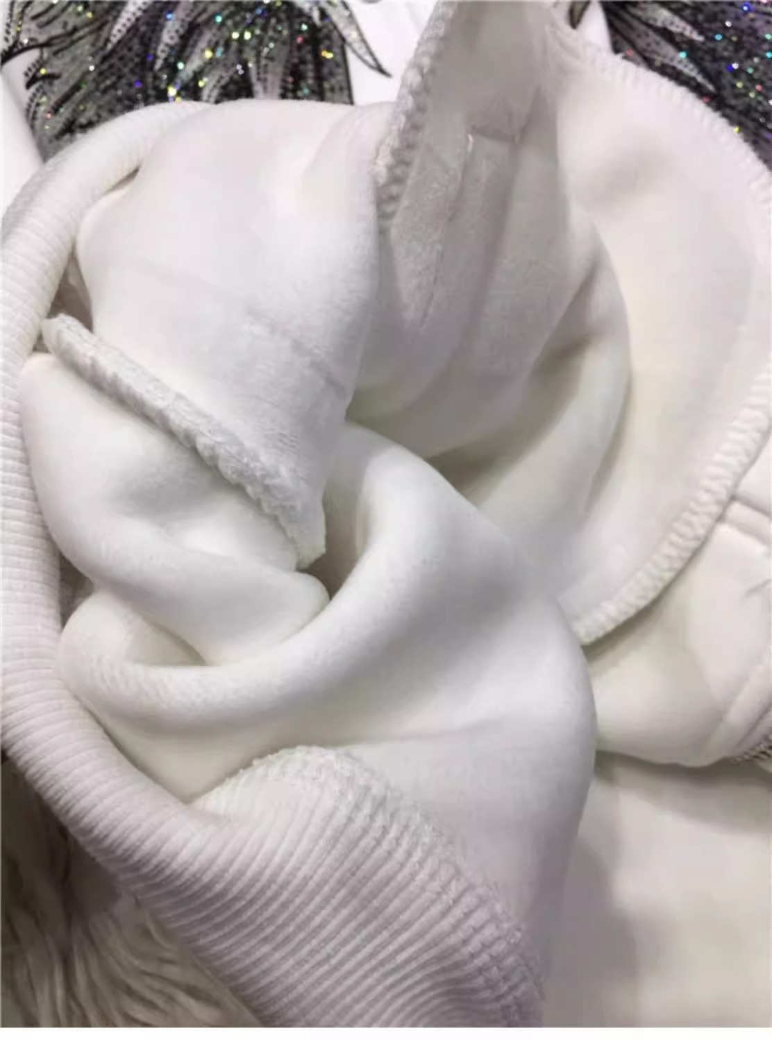 Women's Clothing Extra large size heavy industry diamond light luxury front and rear wings hooded long sleeved velvet jacket sweatshirt_voghion.com