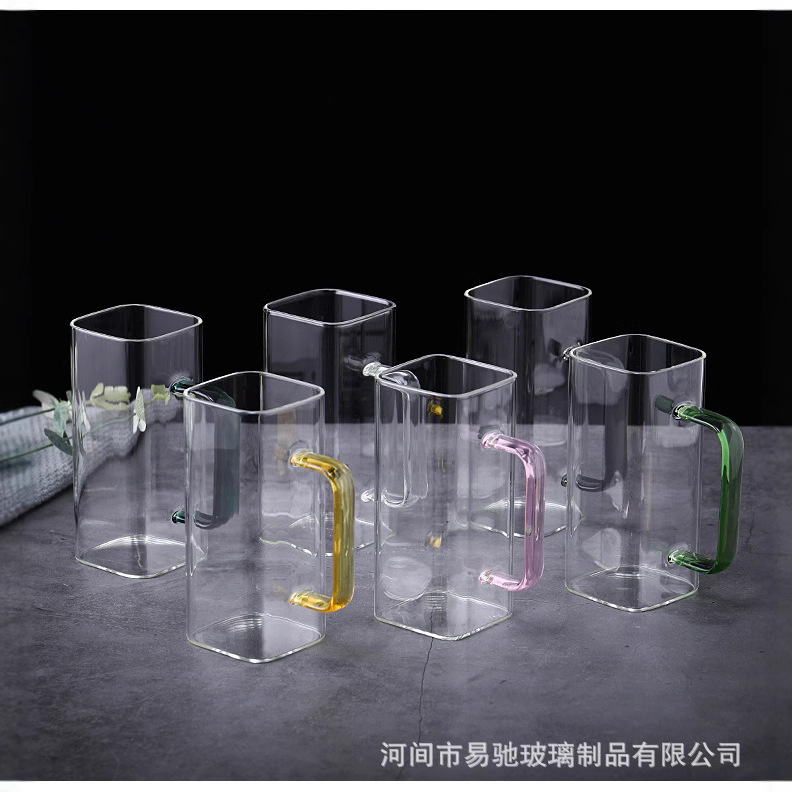 Taza de agua de boca cuadrada al por mayor, taza de vidrio cuadrada de borosilicato, taza de leche doméstica, taza de café con asa, taza de jugo simple
